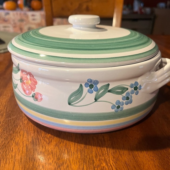 Caleca Italian Pottery Casserole Dish W/Lid Meadow Collection Hand Painted - Picture 1 of 5